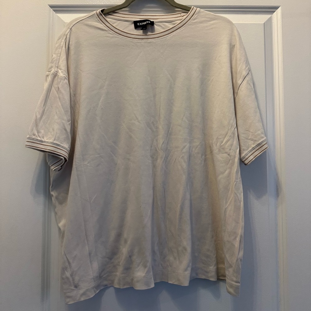 Express Men's Cream Short Sleeve Tee